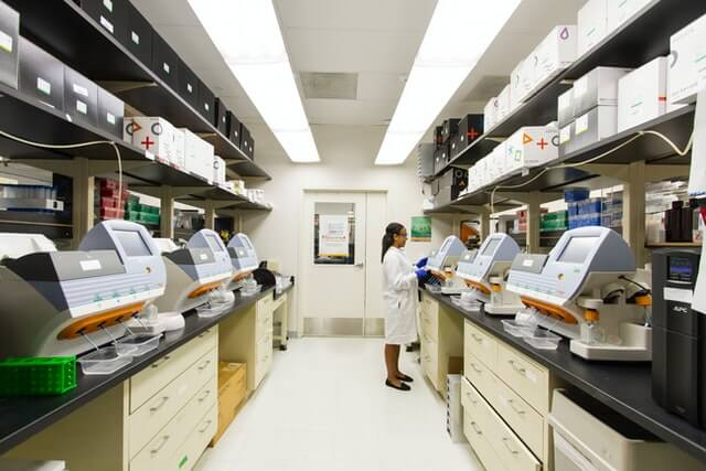 diagnostic-lab-interior